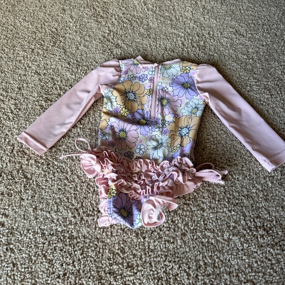 Caden Lane 6-12 long sleeve bathing suit - Picture 3 of 5